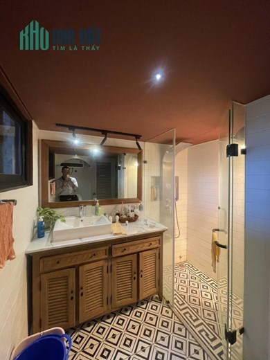 Cho Thuê Nhà Thiết Kế Đẹp 3 Tầng, Vỉa hè rộng, Mặt Phố Hàng Đồng, giá 15tr/Tháng, KD tốt