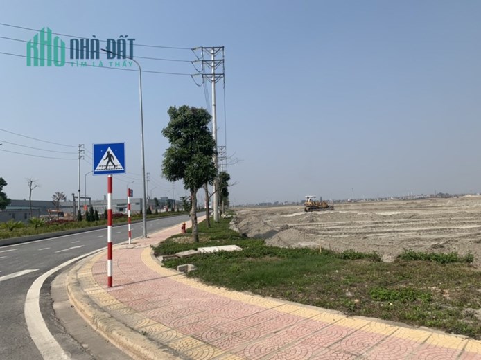 Lô đất KCN Yên Phong, dt 1ha lô góc 2 mặt tiền, mua trực tiếp CĐT