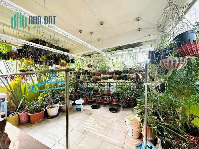 CHÍNH CHỦ BÁN GẤP NHÀ PHẠM VĂN ĐỒNG, GẦN PHỐ, GẦN ÔTÔ, 3 MẶT THOÁNG, 52M, GIÁ 5 TỶ