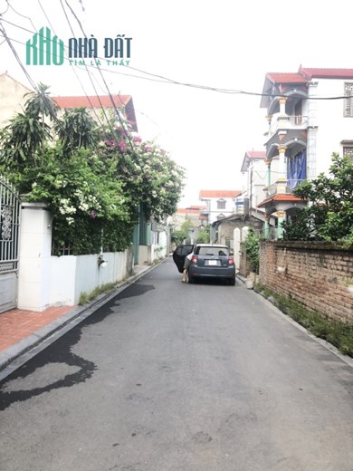 Bán đất Cự Khối, Ô tô 7 chổ, 41 m2, mặt tiền 4m, chỉ nhĩnh 1 tỷ.