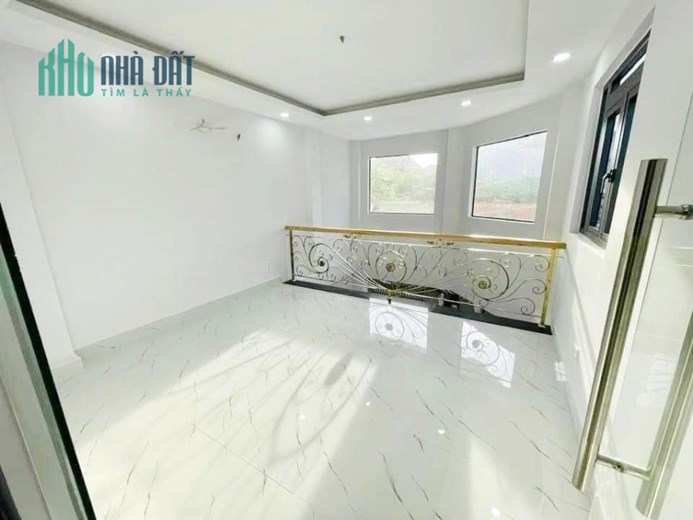Cho thuê NNC - căn góc đường nội bộ Bông Sao P5Q8. Giá 20 triệu