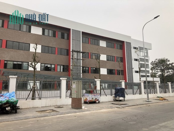 Bán nhà Thạch Bàn, Gân Phố, diện tích 45m2, 4 tầng, chỉ 4 tỷ.