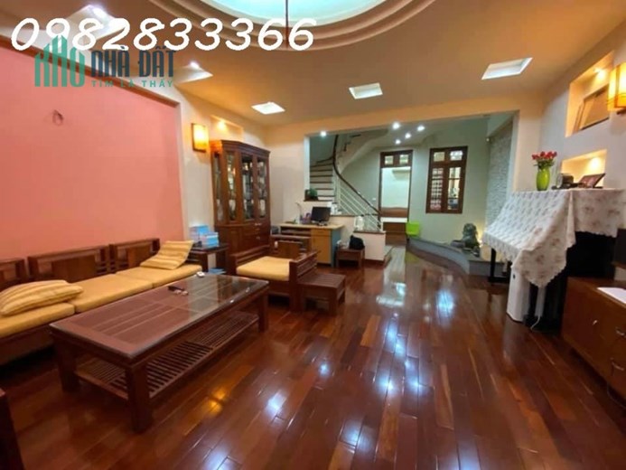 ⚜️ Bán nhà Mặt Phố Bùi Xương Trạch, Thanh Xuân, 175m2 2T MT 7.7m, Chỉ 28 Tỷ ⚜️