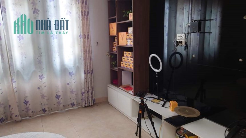 Tôi cần bán nhà Khương Hạ 38m ô tô đỗ cửa vào nhà cách mặt phố 20m vừa ở vừa kinh doanh giá 6,3 tỷ