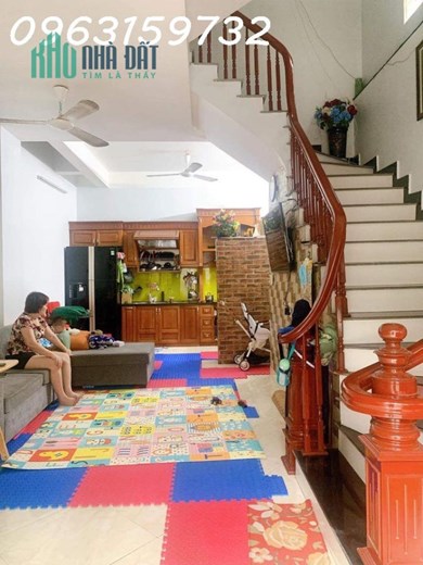 CÓ 102, BÁN NHÀ NGUYỄN TRÃI - NGAY ĐH QUỐC GIA, NGÃ TƯ SỞ, 40m2 4 TẦNG NHỈNH 3 TỶ