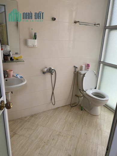 Cho thuê nhà số 8 ngách 15/32 Thổ Quan, Đống Đa; 4,5tr/th; 0384956217