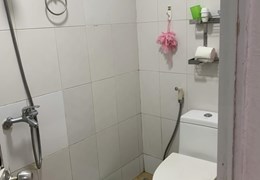 Bán căn hộ chung cư 137 Nguyễn Ngọc Vũ, Cầu Giấy - 2.6 Tỷ - 67m2 - 2PN2VS