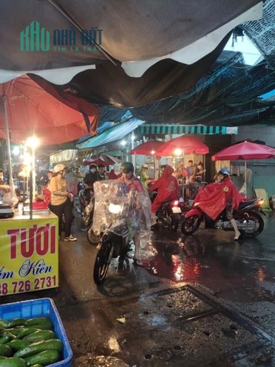 Cần sang mặt bằng ngay trung tâm chợ Thống Nhất Dĩ An