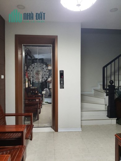 Bán nhà cực đẹp lô góc hai mặt ô tô tránh ngay sát Hồ Ba Mẫu, Đống Đa 50m 16 tỷ