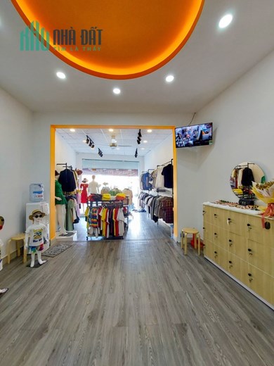 CHÍNH CHỦ CẦN SANG MẶT BẰNG 200M2 Phường Phú Hòa, Thành phố Thủ Dầu Một, Bình Dương