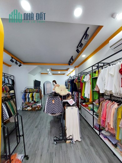 CHÍNH CHỦ CẦN SANG MẶT BẰNG 200M2 Phường Phú Hòa, Thành phố Thủ Dầu Một, Bình Dương