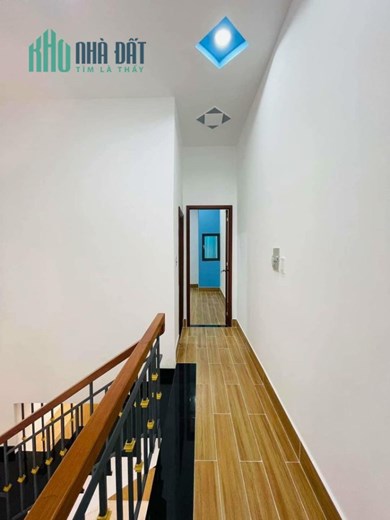 Chỉ 4,5 tỷ Hào Nam 48m2 đẹp ở luôn, sát Nhạc Viện