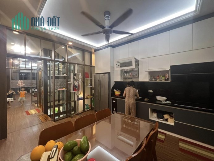 BÁN NHÀ PHỐ BỒ ĐỀ LONG BIÊN 70M2 5 TẦNG THANG MÁY ÔTÔ KINH DOANH 11 TỶ