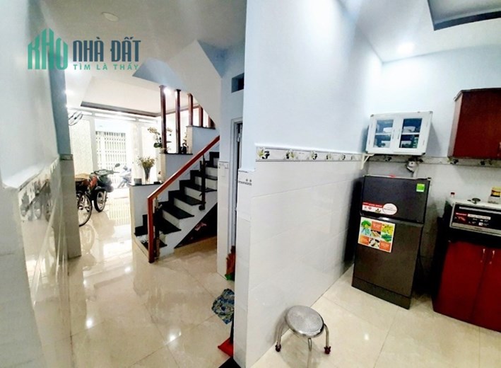 Bán nhà hẻm thông Âu Cơ phường 10 Tân Bình 42m2 nhà đẹp ở ngay chỉ 3 tỷ 9