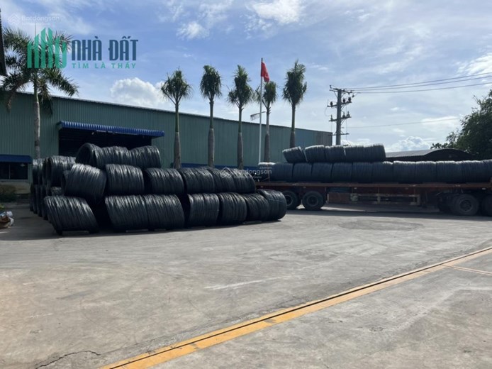 Bán nhà xưởng vị trí đẹp thuận tiện đi lại thích hợp làm kho xưởng nhà sản xuất. LH 0909 231 111