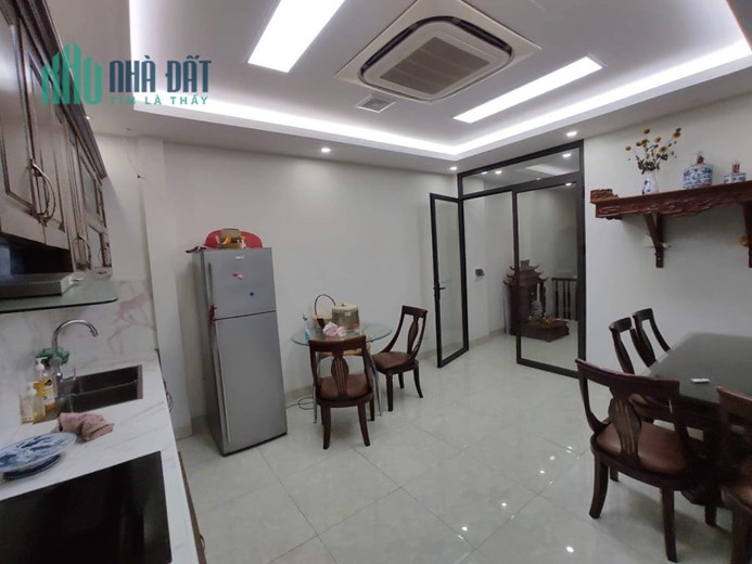 ⚜️ Bán nhà Mặt Phố Nguyễn Văn Huyên, Cầu Giấy, 54m2 8T MT 4.3m, Chỉ 36 Tỷ ⚜️