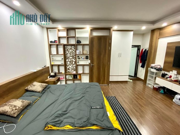 ⚜️ Bán nhà Mặt Phố Nguyễn Trãi, Thanh Xuân, 84m2 C4 MT 5.46m, Chỉ 11 Tỷ ⚜️
