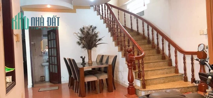 Bán Nhà Biệt Thự Lũy Bán Bích, Tân Phú, Ngang 10.1 X 30.2, 305 M2, Nhỉnh 30 Tỷ.