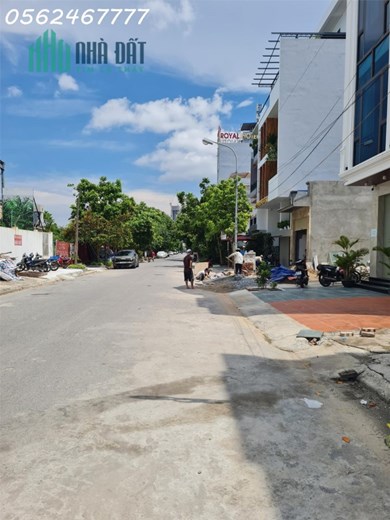 Bán nhà 60m2 xây 4 tầng xây độc lập lô 11 Lê Hồng Phong, giá 6.8 tỷ