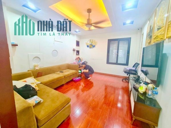 TT THANH XUÂN, NHÀ ĐẸP Ở LUÔN, TẶNG NỘI THẤT, Ô TÔ Ô TÔ ĐẬU CỬA, HƠN 30M RA ĐẾN MẶT PHỐ LÊ VĂN