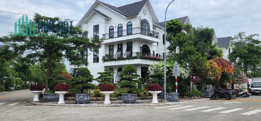 bán biệt thự Nhà vườn  Khu A Gleximco Lê Trọng Tấn 11 tỷ