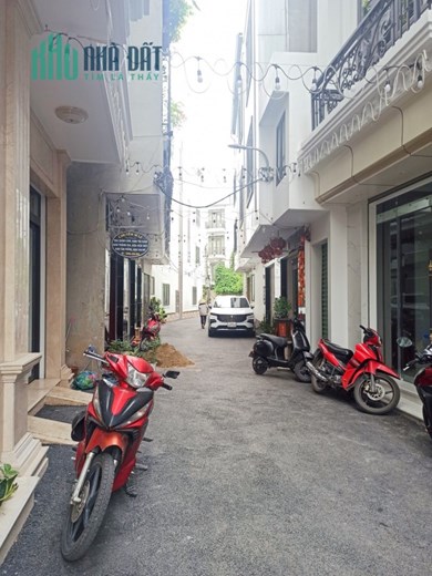 Bán biệt thự mini ngõ 512 Nguyễn Văn Linh, diện tích 87m 4 tầng, ngõ ô.tô GIÁ 6.8 tỉ