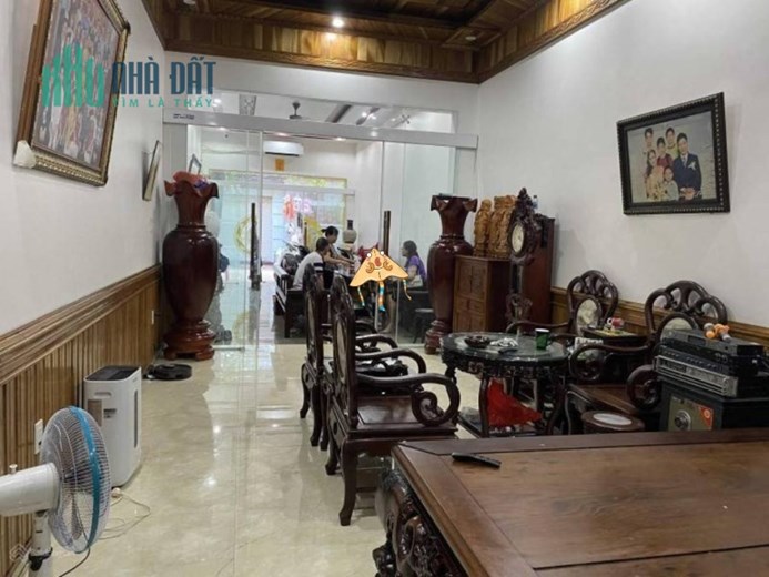 Bán nhà mặt đường Miếu Hai Xã, 4 tầng, diện tích 150m cực đẹp, GIÁ 12.5 tỉ