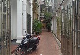 Bán nhà dân đang ở phố Chợ Hàng, diện tích 50m 3.5 tầng ngõ cực nông, GIÁ 2.6 tỉ