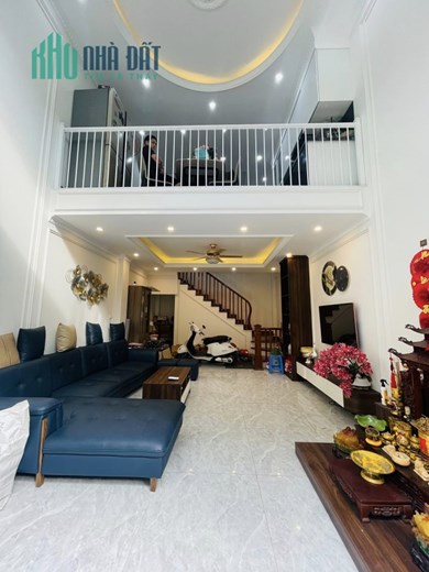 Bán nhà 78m2 phố Nghi Tàm, Tây Hồ Ô tô dừng đỗ 6 phòng Ô tô tránh 10m 9.5 Tỷ