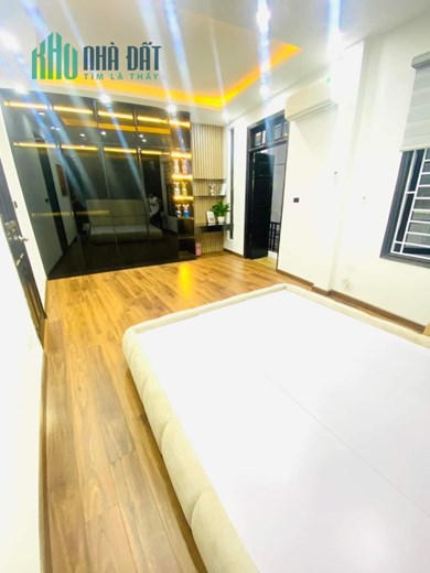 rẻ đẹp ở ngay nhà ngõ 85 xuân thủy 37m 5t MT 5.8m giá nhỉnh 5 tỷ.