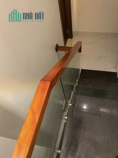 Bán nhà 77m2 phố Nghi Tàm, Tây Hồ Thang máy XỊN 6 ngủ Ô tô phi 10m 9.5 Tỷ