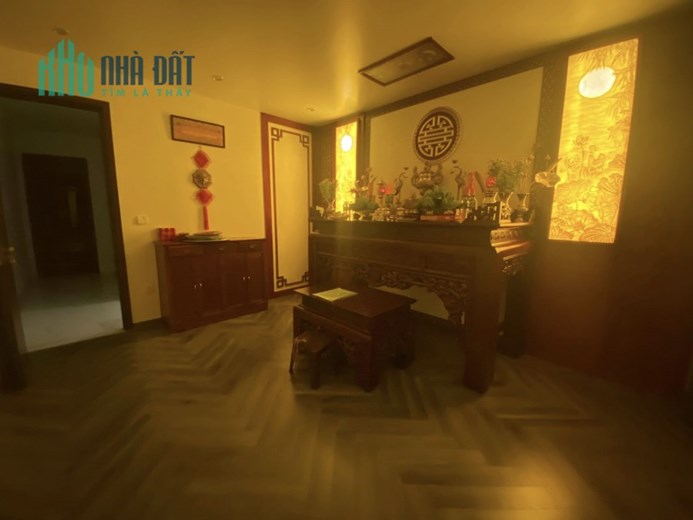 Bán ngôi nhà 75m2 phố Nghi Tàm, Tây Hồ Thang máy 6 phòng ngủ Ngõ Ô tô tránh 10m 9.2 Tỷ