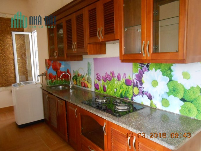 Phòng riêng 60m2 cửa sổ TO gần Trịnh Công Sơn