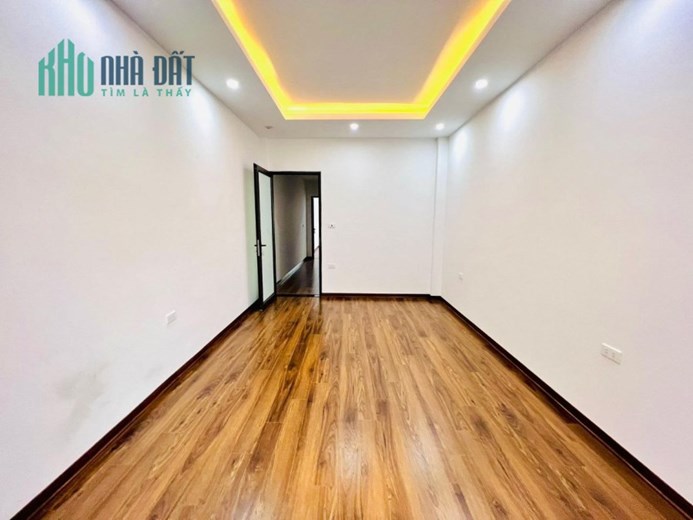 BÁN NHÀ NGỌC TRỤC, NAM TỪ LIÊM, 30M, 5T, MT 6.4M, GIÁ 2.75 TỶ