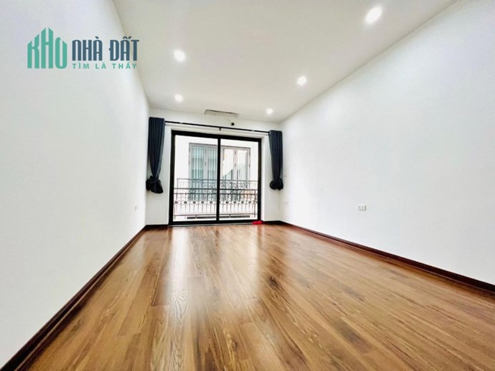 BÁN NHÀ NGỌC TRỤC, NAM TỪ LIÊM, 30M, 5T, MT 6.4M, GIÁ 2.75 TỶ