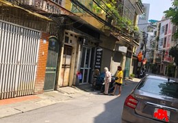 Tôi cần bán gấp nhà Phố Xã Đàn 2, Đống Đa, DT 50m2, 5 tầng ô tô tránh, giá sốc 11,8 tỷ