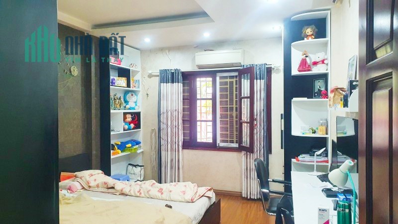 Tôi cần bán gấp nhà Phố Xã Đàn 2, Đống Đa, DT 50m2, 5 tầng ô tô tránh, giá sốc 11,8 tỷ