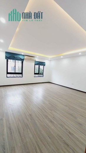 Chỉ 4.7ty có nhà Vạn Phúc 38mx5T, oto vào nhà, 2 thoáng.