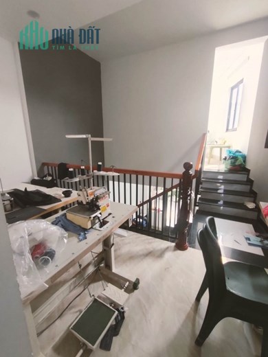 Nhà Tôn Đản Ô tô đậu cửa thẳng 40m ra Mặt Tiền, 108m2, Góc
