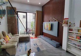 Nhà 40m ra MT Ông Ích Khiêm, 53m2, 2 tầng như mới, đẹp