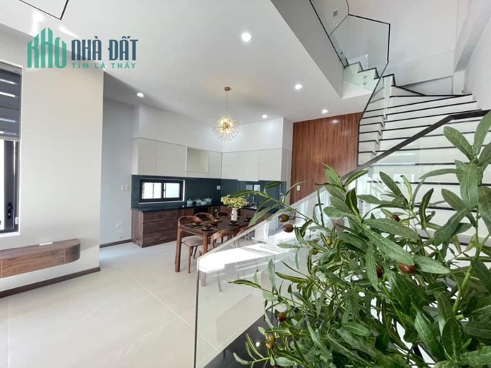 🔴💥TÔI CẦN BÁN NHÀ 3 TẦNG 2 MẶT TIỀN K216 ĐƯỜNG HOÀNG THỊ LOAN
