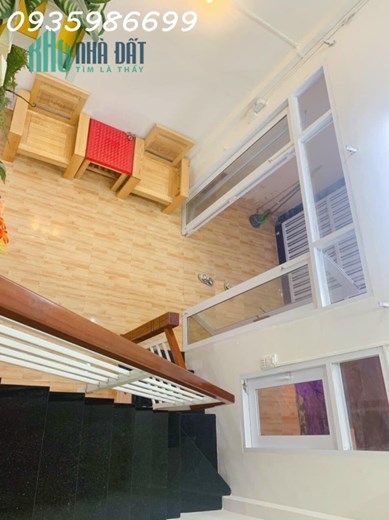 405 BÁN NHÀ SAU CT2 PHƯỚC HẢI, NHA TRANG - GIÁ 2 TỶ 250 TRIỆU