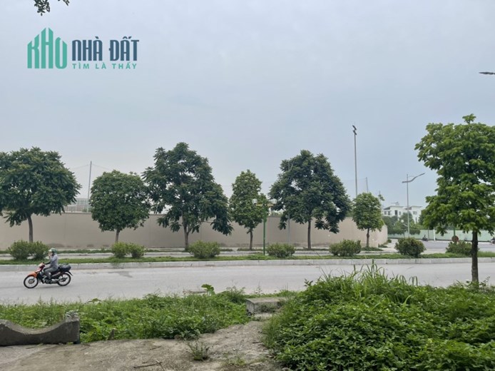 LÔ ĐẤT HIẾM PHỐ NGỌC THỤY, GẦN KĐT KHAI SƠN, GẦN ĐƯỜNG 40M ĐANG THI CÔNG