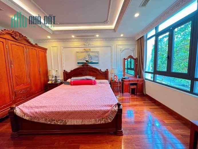 Mặt phố Nguyễn Văn Lộc sầm uất gần phố Trần Phú, MT 10m, 168m2 chỉ 48.9 tỷ. LH 0989.62.6116
