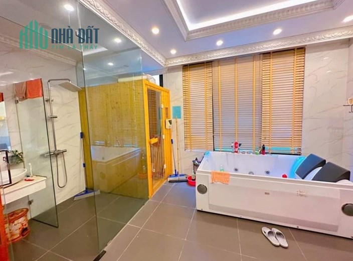 Mặt phố Nguyễn Văn Lộc sầm uất gần phố Trần Phú, MT 10m, 168m2 chỉ 48.9 tỷ. LH 0989.62.6116