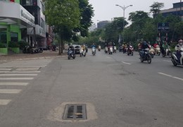 Bán đất mặt phố Đại Mỗ 500m mt gần 20m, kinh doanh 2 mặt đường, đã có nhà khung thép giá chỉ 6.9 tỷ