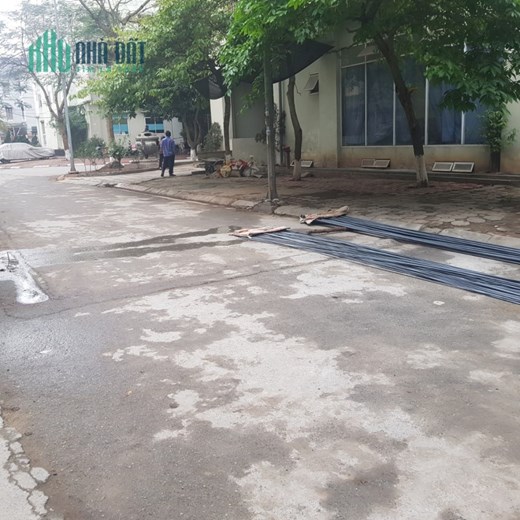 Bán đất mặt phố Đại Mỗ 500m mt gần 20m, kinh doanh 2 mặt đường, đã có nhà khung thép giá chỉ 6.9 tỷ