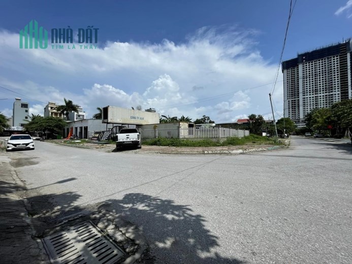 Chính chủ gửi bán ô biệt thự góc 2 mặt tiền đẹp KĐT Cao Xanh A,Hạ Long-Giá Siêu đẹp