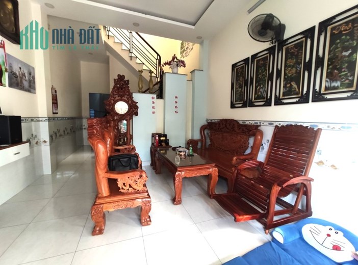 Bán Nhà Phạm Thế Hiển, Quận 8, Xe Hơi Tận Nhà, 70m2, 4 Tầng, Mới đẹp ở ngay
