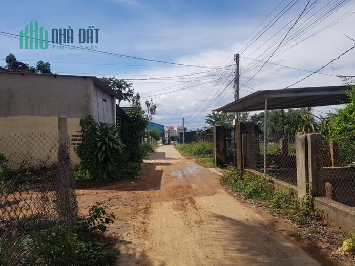 2 lô đất hẻm quốc lộ 20 vào 100m r chai 1 phú hội đức trọng 2,3 tỷ